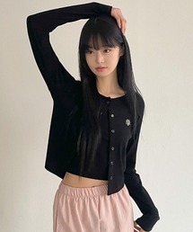 A'GEM/9 × .kom 『muah muah/ムーアムーア』 SLIM FIT LOGO CARDIGAN/スリムフィット ロゴ カーディガン