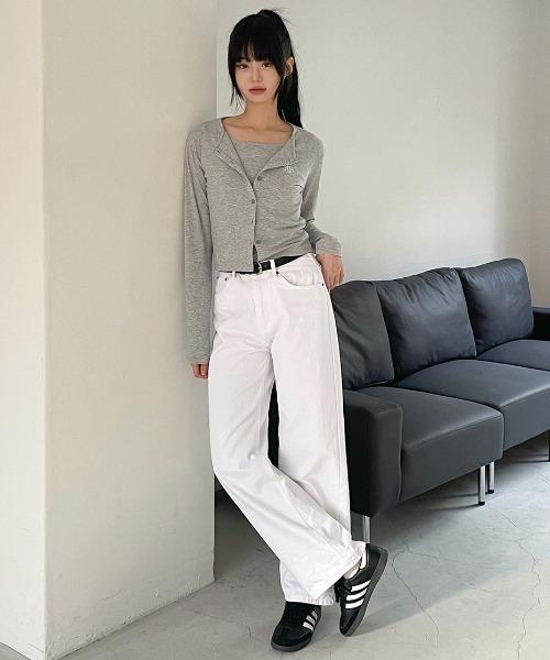 muahmuah（ムーアムーア）の「A'GEM/9 × .kom 『muah muah/ムーアムーア』 SLIM FIT LOGO CARDIGAN/スリムフィット ロゴ カーディガン（カーディガン/ボレロ・レディース・ホワイト/ブラック/グレー/ピンク・FREE）」の15枚目の写真