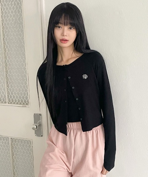 muahmuah（ムーアムーア）の「A'GEM/9 × .kom 『muah muah/ムーアムーア』 SLIM FIT LOGO CARDIGAN/スリムフィット ロゴ カーディガン（カーディガン/ボレロ・レディース・ホワイト/ブラック/グレー/ピンク・FREE）」の18枚目の写真