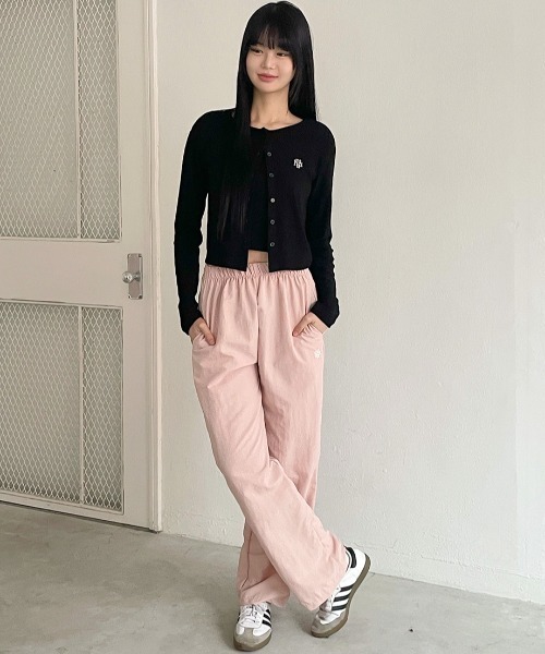 muahmuah（ムーアムーア）の「A'GEM/9 × .kom 『muah muah/ムーアムーア』 SLIM FIT LOGO CARDIGAN/スリムフィット ロゴ カーディガン（カーディガン/ボレロ・レディース・ホワイト/ブラック/グレー/ピンク・FREE）」の17枚目の写真