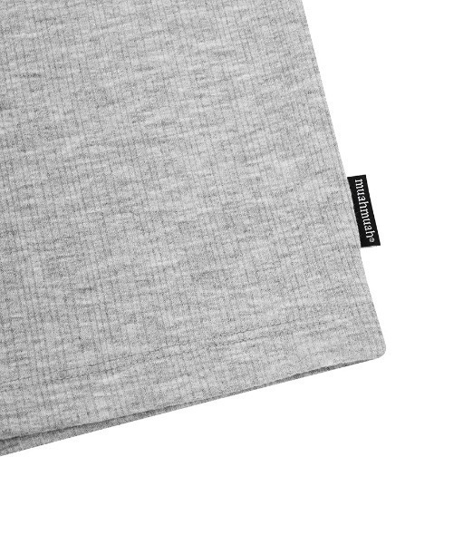 muahmuah（ムーアムーア）の「A'GEM/9 × .kom 『muah muah/ムーアムーア』 SLIM FIT LOGO CARDIGAN/スリムフィット ロゴ カーディガン（カーディガン/ボレロ・レディース・ホワイト/ブラック/グレー/ピンク・FREE）」の6枚目の写真
