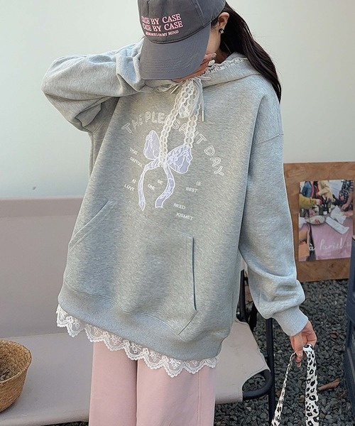 aimoha（アイモハ）の「リボンプリントパーカー（パーカー・レディース・ライトグレー/ピンク/ライトベージュ/ブルー/グレー・FREE）」の2枚目の写真