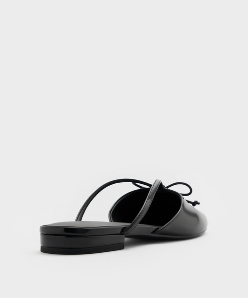 CHARLES & KEITH(チャールズ & キース)の「パールアクセント ボウフラットミュール(サンダル・レディース・ブラック系その他7/バーガンディー・25.5cm/25cm/24.5cm/23.5cm/23cm/22.5cm/26.5cm)」の8枚目の写真