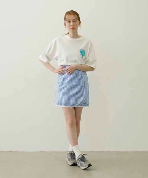 MILKFED.(ミルクフェド)の「MELT LOGO WIDE S/S TEE(Tシャツ/カットソー・レディース・ホワイト/ライトパープル/ブラック・L/M)」の10枚目の写真