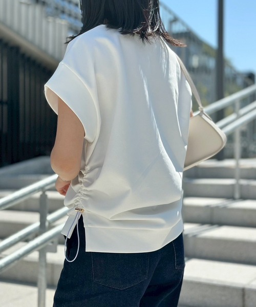 Emma Taylor（エマテイラー）の「ライトダンボールサイドドロストプルオーバー（Tシャツ/カットソー・レディース・ブラック/ホワイト/ホワイト系1・FREE）」の4枚目の写真