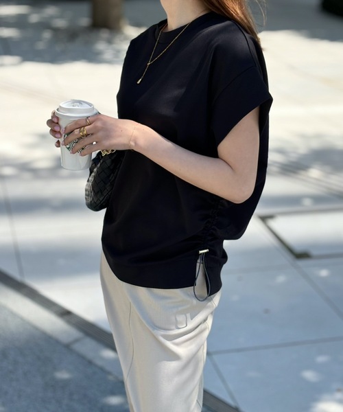 Emma Taylor（エマテイラー）の「ライトダンボールサイドドロストプルオーバー（Tシャツ/カットソー・レディース・ブラック/ホワイト/ホワイト系1・FREE）」の9枚目の写真