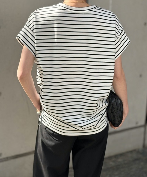 Emma Taylor（エマテイラー）の「ライトダンボールサイドドロストプルオーバー（Tシャツ/カットソー・レディース・ブラック/ホワイト/ホワイト系1・FREE）」の13枚目の写真