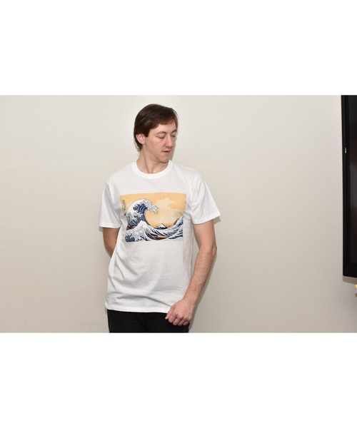 JIN plus（ジンプラス）の「波　神奈川沖浪裏　葛飾北斎　JIN+ 半袖Tシャツ（Tシャツ/カットソー・メンズ・ホワイト系その他2/ホワイト系その他4/ホワイト系その他/ホワイト系その他3・MEDIUM/X-LARGE/SMALL/LARGE）」の7枚目の写真
