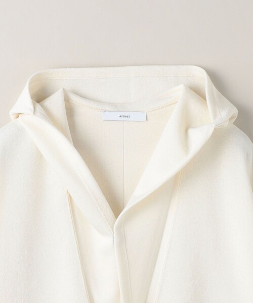 ASTRAET（アストラット）の「＜ASTRAET＞ブークレー Vネック フーデッドパーカー（パーカー・レディース・オフホワイト/ブラック・FREE）」の15枚目の写真