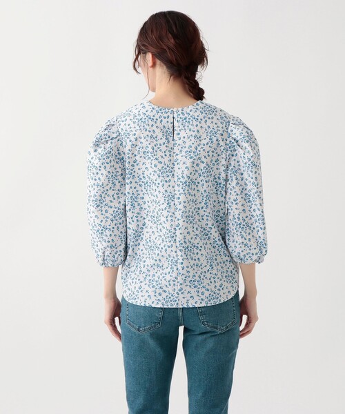 Afternoon Tea（アフタヌーンティー）の「フラワープリントＶネックブラウス（シャツ/ブラウス・レディース・ネイビー/ホワイト/ブラック・MEDIUM）」の4枚目の写真