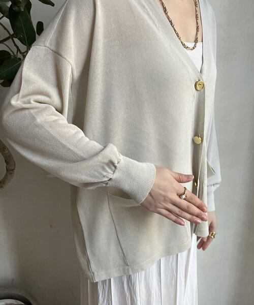 DouDou(ドゥドゥ)の「GOLDボタンシアーVカーディガン(カーディガン/ボレロ・レディース・ネイビー/ピンク/ライトグレー・FREE)」の18枚目の写真