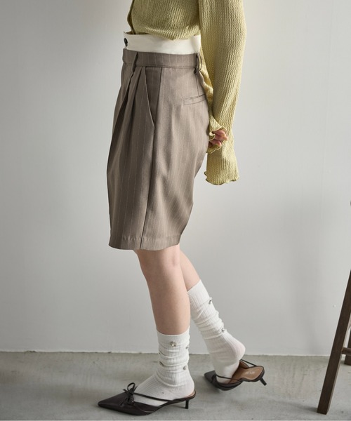 THE YOn(ザヨン)の「ダブルウエストストライプハーフパンツ(その他パンツ・レディース・レディッシュグレー/ナチュラル・S/M)」の16枚目の写真