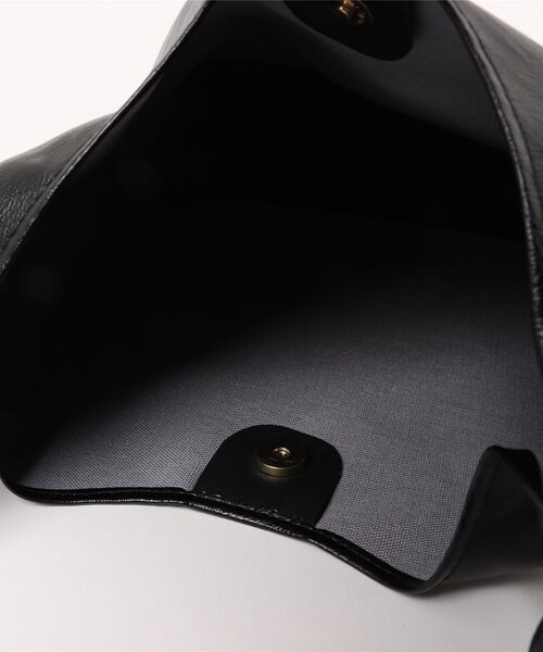 VIBGYOR（ヴィブジョー）の「urbanfemine./ショルダーバッグ U7450（ショルダーバッグ・レディース・ダークブラウン/ブラック/ブラウン・FREE）」の10枚目の写真