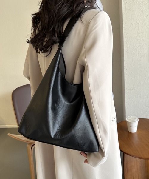 VIBGYOR（ヴィブジョー）の「urbanfemine./ショルダーバッグ U7450（ショルダーバッグ・レディース・ダークブラウン/ブラック/ブラウン・FREE）」の2枚目の写真