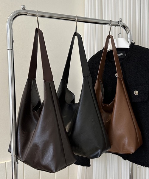 VIBGYOR（ヴィブジョー）の「urbanfemine./ショルダーバッグ U7450（ショルダーバッグ・レディース・ダークブラウン/ブラック/ブラウン・FREE）」の4枚目の写真