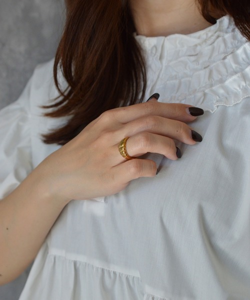 BROTHERHOOD(ブラザーフッド)の「【earyear】Ribbed Dome design peti Volume Ring(リング・レディース・シルバー/ゴールド・MEDIUM/LARGE)」の9枚目の写真