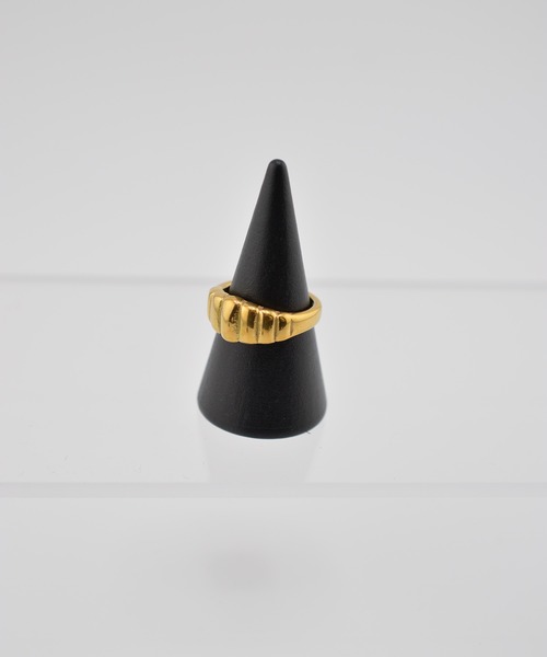 BROTHERHOOD(ブラザーフッド)の「【earyear】Ribbed Dome design peti Volume Ring(リング・レディース・シルバー/ゴールド・MEDIUM/LARGE)」の13枚目の写真