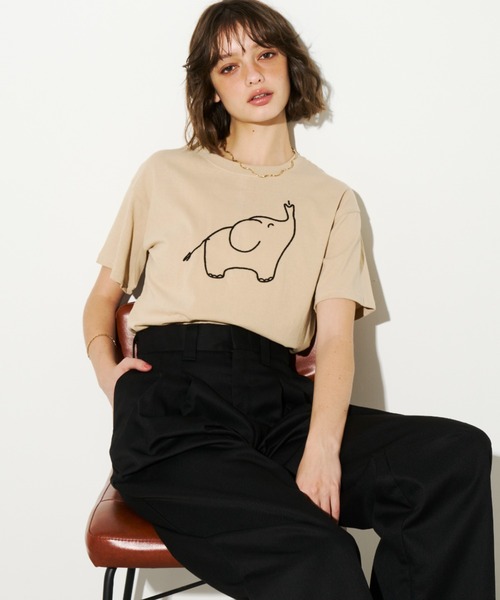 Unitage(ユニテージ)の「ゾウさん刺繍TEE(Tシャツ/カットソー・レディース・ベージュ/ホワイト/ネイビー・FREE)」の8枚目の写真