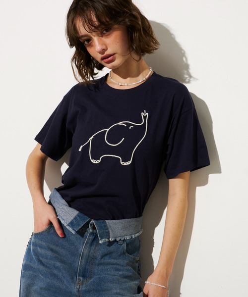 Unitage(ユニテージ)の「ゾウさん刺繍TEE(Tシャツ/カットソー・レディース・ベージュ/ホワイト/ネイビー・FREE)」の13枚目の写真