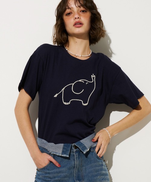 Unitage(ユニテージ)の「ゾウさん刺繍TEE(Tシャツ/カットソー・レディース・ベージュ/ホワイト/ネイビー・FREE)」の12枚目の写真