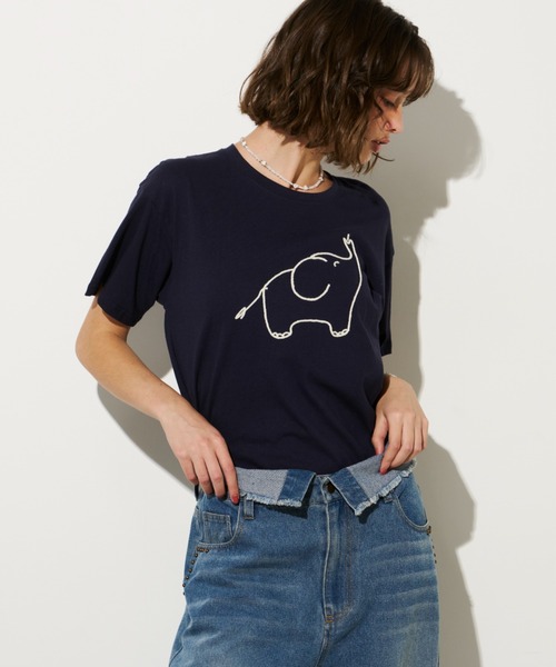 Unitage(ユニテージ)の「ゾウさん刺繍TEE(Tシャツ/カットソー・レディース・ベージュ/ホワイト/ネイビー・FREE)」の11枚目の写真