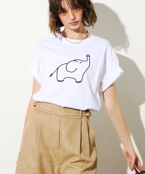 Unitage(ユニテージ)の「ゾウさん刺繍TEE(Tシャツ/カットソー・レディース・ベージュ/ホワイト/ネイビー・FREE)」の17枚目の写真