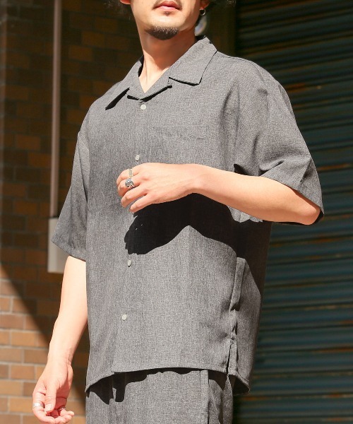 LUXSTYLE(ラグスタイル)の「無地開襟半袖シャツ(シャツ/ブラウス・メンズ・ネイビー/グレー/ブラック・M/L/XL)」の3枚目の写真