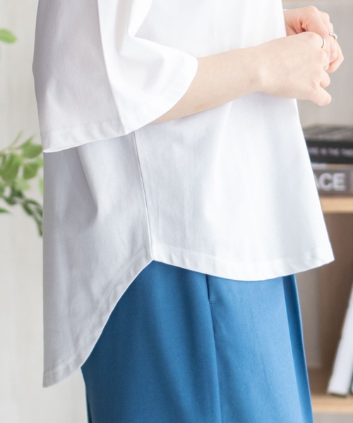 NAVY(ネイビー)の「nAvySARARI クループルオーバー(Tシャツ/カットソー・レディース・オフホワイト/サックスブルー/チャコールグレー・L/M)」の9枚目の写真