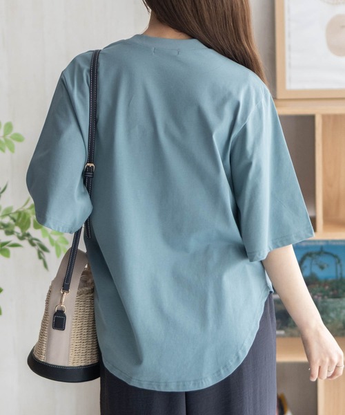 NAVY(ネイビー)の「nAvySARARI クループルオーバー(Tシャツ/カットソー・レディース・オフホワイト/サックスブルー/チャコールグレー・L/M)」の17枚目の写真