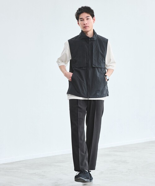 MARMOT(マーモット)の「【別注】<Marmot>GLR ユーティリティー ベスト(ベスト・メンズ・ダークグレー/ブラック・M/L)」の4枚目の写真