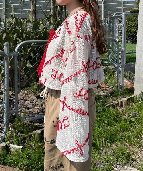 HELLO.SANFRANCISCO(ハローサンフランシスコ)の「【HELLO.SANFRANCISCO/ハローサンフランシスコ】2WAYロゴコード刺繍ボレロ(Tシャツ/カットソー・レディース・ブラック/オフホワイト/ピンク・ONE SIZE)」の12枚目の写真
