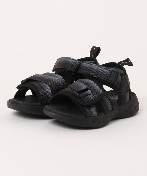 ABC-MART(エービーシーマート)の「ABC SELECT エービーシーセレクト 17-22 DOUBLEFOM SANDAL ダブルフォムサンダル K7169 BLACK(サンダル・キッズ・ブラック・17/18/19/20/21/22.0cm)」の1枚目の写真
