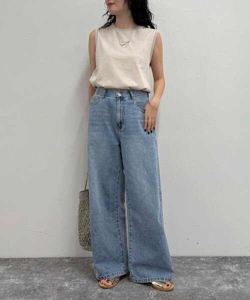 fredy emue(フレディエミュ)の「シルケットノースリーブインナー(タンクトップ・レディース・ベージュ/オフホワイト/チャコールグレー・38)」の11枚目の写真