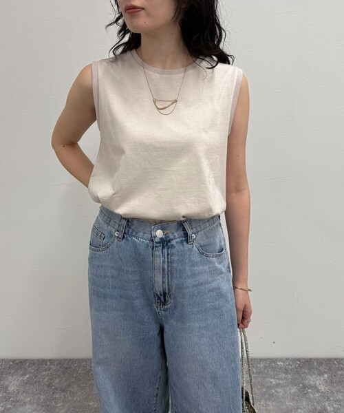 fredy emue(フレディエミュ)の「シルケットノースリーブインナー(タンクトップ・レディース・ベージュ/オフホワイト/チャコールグレー・38)」の18枚目の写真