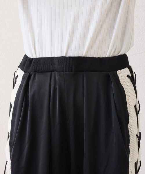 etsinta（エシンタ）の「etsintaレースアップバルーンパンツ（その他パンツ・レディース・ブラック/ネイビー・SMALL/MEDIUM）」の16枚目の写真