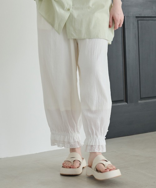 Crisp(クリスプ)の「フリルレースドロワーズパンツ(その他パンツ・レディース・ホワイト/ブラック・FREE)」の3枚目の写真