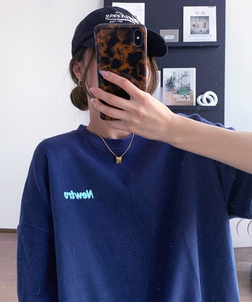 VIBGYOR（ヴィブジョー）の「[NARULA/ナルラ]ネオ レトロメッセージ プリント オーバーサイズ Tシャツ(CZ)（Tシャツ/カットソー・レディース・ピンク/ネイビー/グレー・FREE）」の10枚目の写真