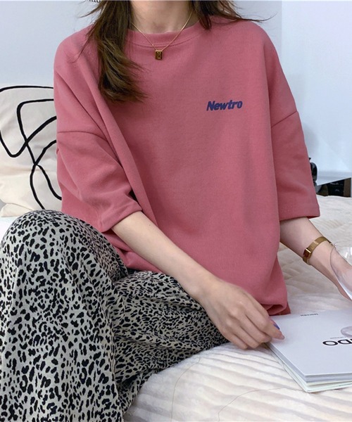 VIBGYOR（ヴィブジョー）の「[NARULA/ナルラ]ネオ レトロメッセージ プリント オーバーサイズ Tシャツ(CZ)（Tシャツ/カットソー・レディース・ピンク/ネイビー/グレー・FREE）」の15枚目の写真
