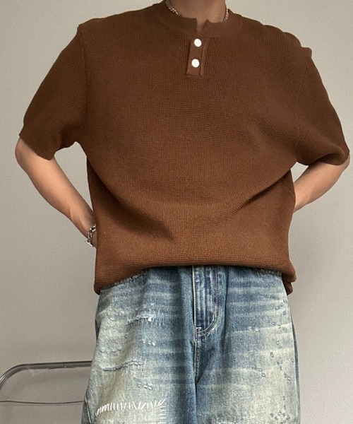 CREARE -LINO-（クレアーレリノ）の「ヘンリーネックニットトップス（ニット/セーター・メンズ・グリーン/キャメル/アイボリー/ブラック・MEDIUM/LARGE）」の14枚目の写真