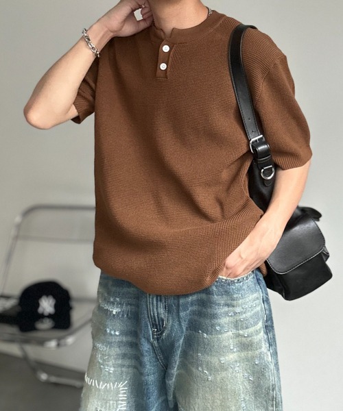 CREARE -LINO-（クレアーレリノ）の「ヘンリーネックニットトップス（ニット/セーター・メンズ・グリーン/キャメル/アイボリー/ブラック・MEDIUM/LARGE）」の16枚目の写真