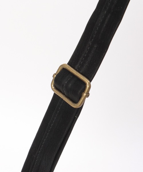 ikka(イッカ)の「【雑誌InRed11月号掲載】PUパフ巾着ショルダーバッグ(ショルダーバッグ・レディース・ライム/ブラック/ベージュ・FREE)」の15枚目の写真