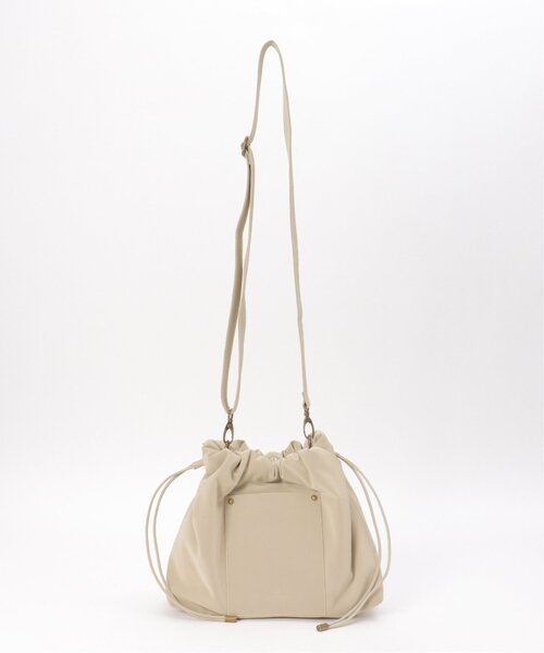 ikka(イッカ)の「【雑誌InRed11月号掲載】PUパフ巾着ショルダーバッグ(ショルダーバッグ・レディース・ライム/ブラック/ベージュ・FREE)」の18枚目の写真