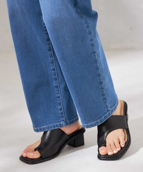 a.v.v（アーヴェヴェ）の「【接触冷感/ストレッチ】デニムストレートパンツ（デニムパンツ・レディース・ライトグレー/ブルー・40/36/34/38/42）」の8枚目の写真