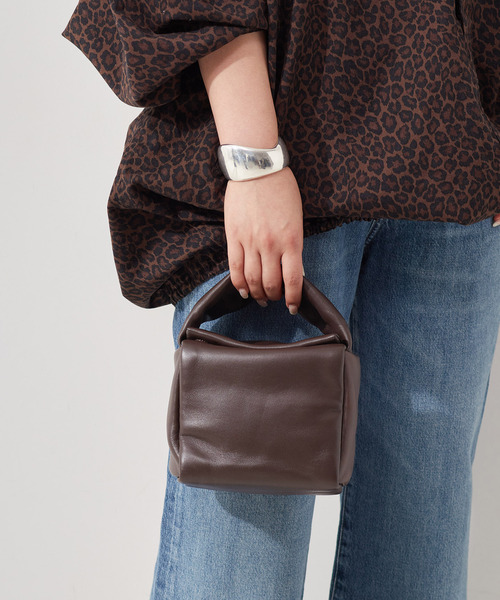 journal standard L'essage(ジャーナルスタンダードレサージュ)の「【Bucket Baggage/バケットバゲージ】Puff Cube Small:ハンドバッグ(ハンドバッグ・レディース・ブラウン・FREE)」の1枚目の写真