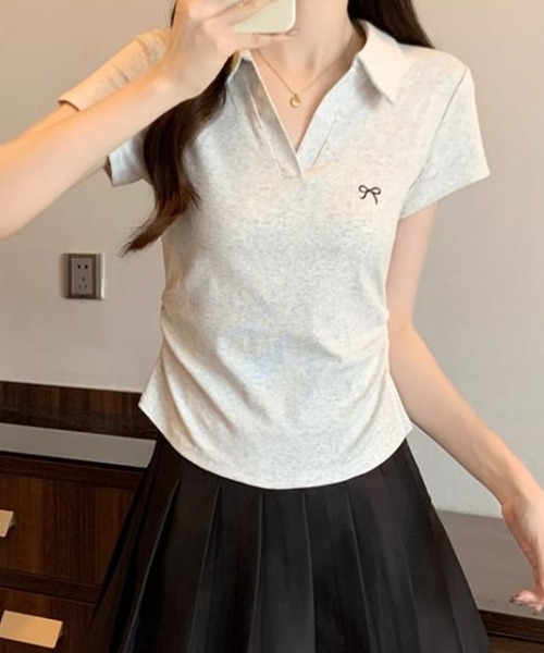 Lace Ladies(レースレディース)の「リボン ワンポイント 襟付き スキッパーネック カットソー(Tシャツ/カットソー・レディース・ホワイト/ライトグレー/ブラック・M/XL)」の6枚目の写真