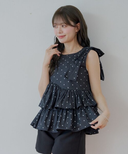 Chico(チコ)の「【SALON by Chico】バックデザインペプラムブラウス(シャツ/ブラウス・レディース・ホワイト/ブラック系その他/ブラック・FREE)」の14枚目の写真
