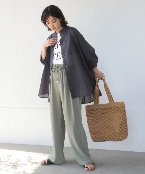 Bou Jeloud(ブージュルード)の「ボイルBIGポケットチュニック(シャツ/ブラウス・レディース・チャコールグレー/ベージュ/ラベンダー/ピンク・38)」の9枚目の写真