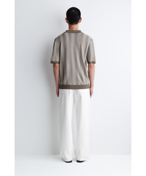 COS(コス)の「ぼかしストライプニットポロシャツ(ポロシャツ・メンズ・ブラウン系その他・M/L/XS/S/XL)」の3枚目の写真