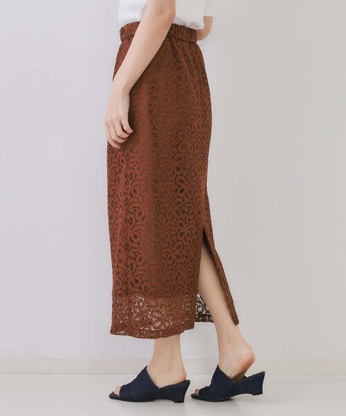 OPAQUE.CLIP（オペークドットクリップ）の「《美人百花掲載》レースイージーナロースカート【洗濯機洗い可】（スカート・レディース・ダークブラウン/ホワイト・38/40）」の12枚目の写真