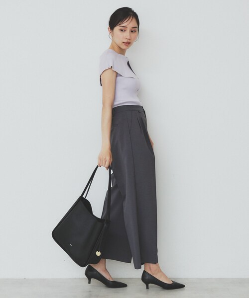 index(インデックス)の「前後2wayオフショルビッグカラーニット【洗濯機洗い可/抗ピル】(ニット/セーター・レディース・ネイビー系5/ホワイト系5/ベージュ系その他7/パープル系1・36/38/40)」の19枚目の写真